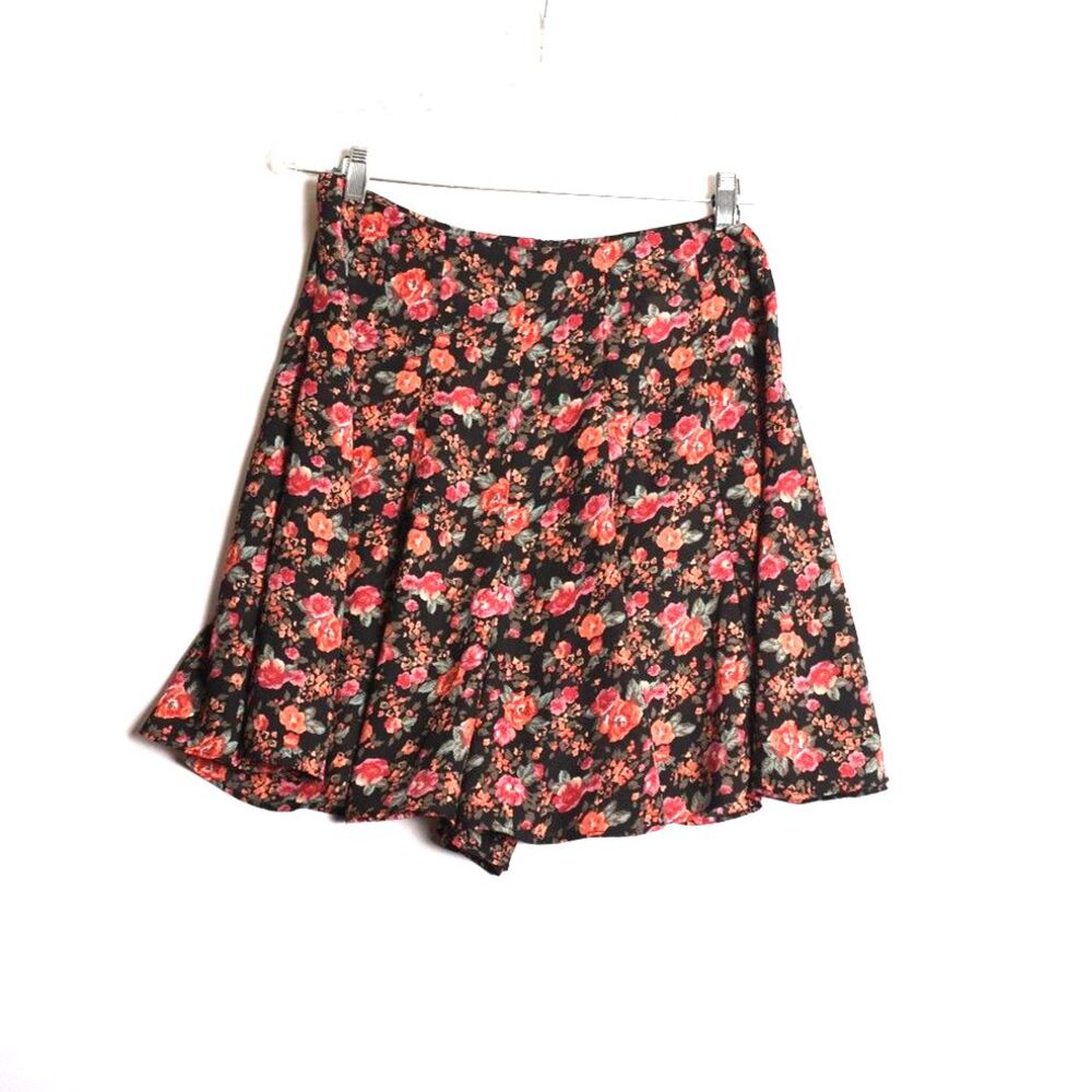 Vintage 1990's Ditsy Floral Mini "Skirt" cullote size Vintage 14 Koala Blue